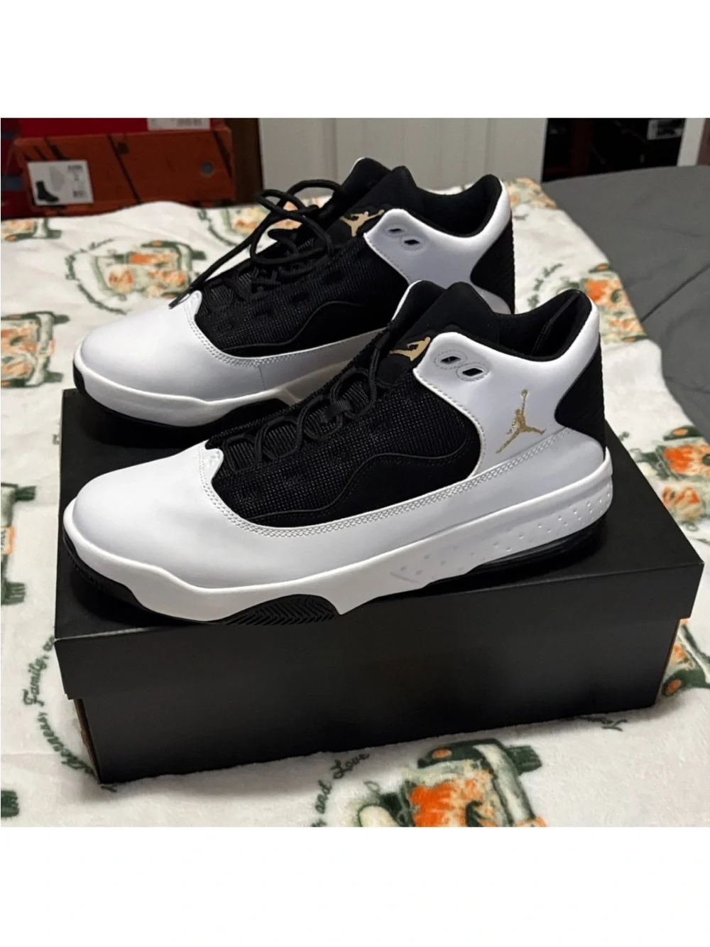 Jordan Men’s Black and White Retro Basketball Shoes